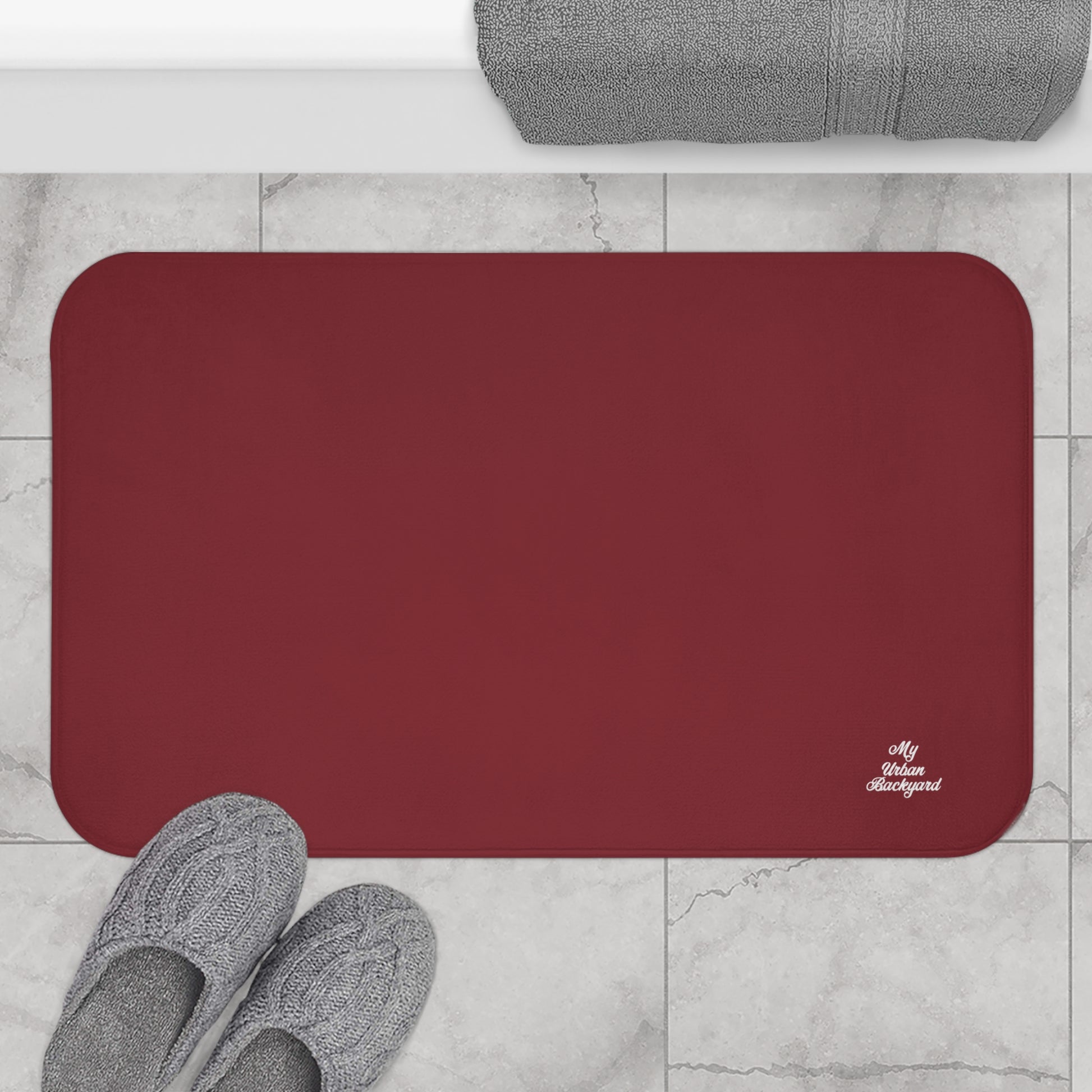 Marroon Accent Color, Memory Foam Bath Mat - Cozy Bathroom Essential