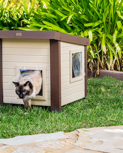 New Age Pet® ECOFLEX® Albany Outdoor Feral Cat House for Multiple Cats with Quick & Easy Assembly, 2 Vinyl Door Flaps Included, Moisture and Odor Resistant