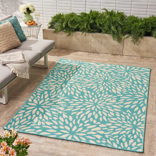 Outdoor Rug, Blue and Ivory Floral, 7'6" x 5'3"