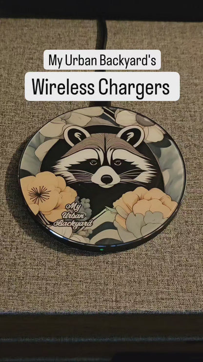 Black Cat with Green Eyes and Flowers, 10W Wireless Charger for iPhone, Android, Earbuds